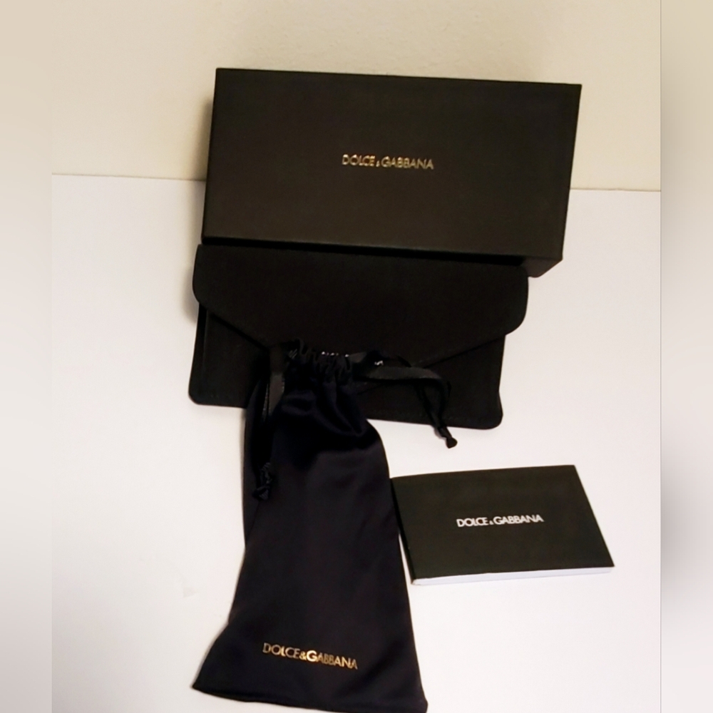 Dolce and Gabbana Ladies Sunglasses.  Brown mirrored bronze - Picture 16 of 16